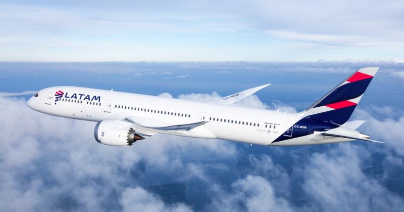 TENSIÓN EN EL TRANSPORTE AÉREO: PILOTOS RECHAZAN PROPUESTA DE LATAM Y SE ASOMA POSIBILIDAD DE HUELGA