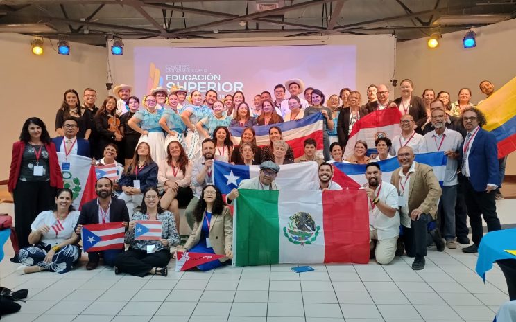 DOCTOR DE LA UNIVERSIDAD SANTO TOMÁS TEMUCO EXPUSO EXPERIENCIA DE EDUCACIÓN AMBIENTAL EN CONGRESO LATINOAMERICANO EN COSTA RICA