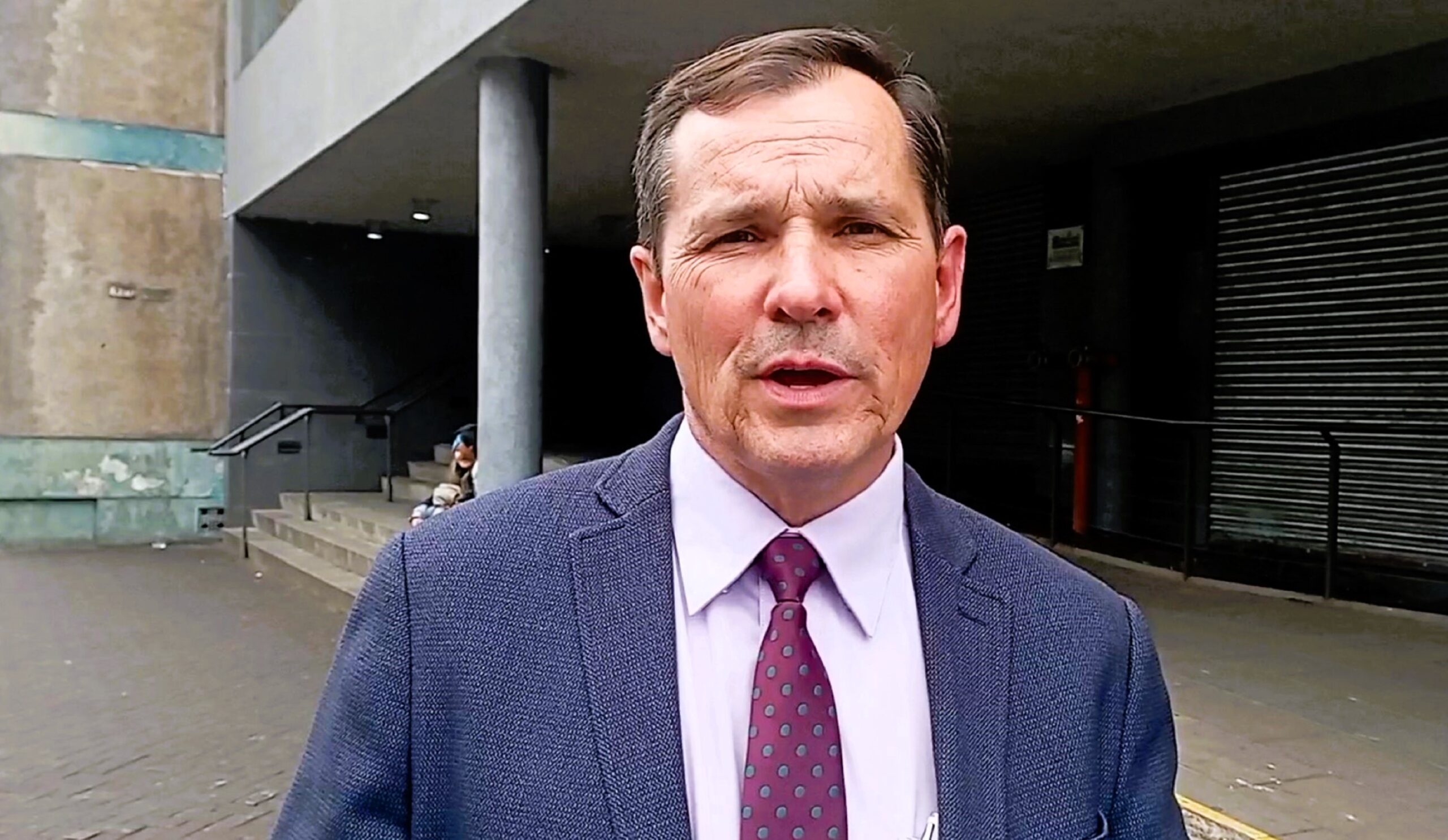 DIPUTADO JORGE RATHGEB A UN MES DE QUE FINALICE EL GOBIERNO EMPLAZA A AUTORIDADES A RESPONDER POR COMPROMISOS ADQUIRIDOS CON VÍCTIMAS DE VIOLENCIA