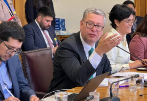 Cámara de Diputados aprueba la idea de legislar el Proyecto que refuerza la seguridad en los establecimientos educacionales de Chile.