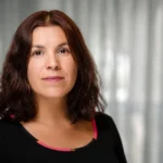OPINIÓN: Cuando defender al pueblo se vuelve delito. «La persecución contra la abogada Karina Riquelme»