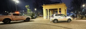 Seguridad municipal de la ciudad de Temuco, apoyó masivo control de identidad de P.D.I. en «Plaza Teodoro Schmidt» que sorprendió a imputado sin tobillera electrónica.