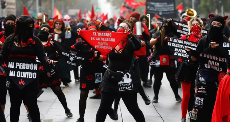 OPINIÓN: El proyecto «antiencapuchados» un paso atrás en la legislación penal.
