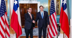 EE.UU. destaca relación con Chile tras reunión con canciller Pérez Mackenna: «Nunca ha sido más sólida»