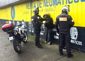 Seguridad Municipal detiene en flagrancia a banda dedicada al robo de vehículos gracias a cámaras de videovigilancia.