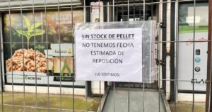 El fracaso del recambio verde: «Adultos mayores sufren la crisis del pellet en La Araucanía ante un mercado sin ley»