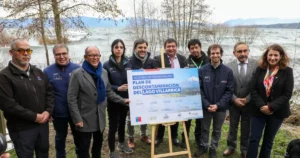 Tarde y sin fondos asegurados: «El Plan de Descontaminación del Lago Villarrica debuta bajo la sombra de la incertidumbre presupuestaria».