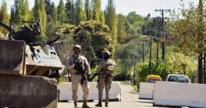 A cinco años del Estado de Excepción en la Macrozona Sur: «Comunidades mapuches exigen el fin de la militarización y gremios piden mantener a las Fuerzas Armadas».