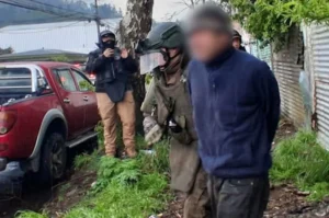 Adulto mayor recupera vivienda tras cuatro meses de ocupación en Temuco: «Cinco personas fueron detenidas».